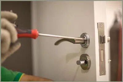 Locksmith Solution Services Dayton, OH 937-964-4057 - 68-44-8